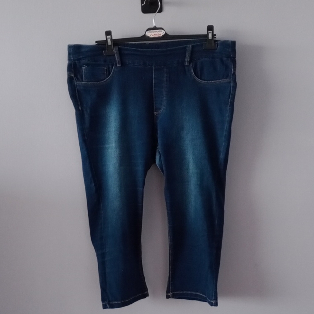Blue Cropped Ankle Jeans Relaxed Fit